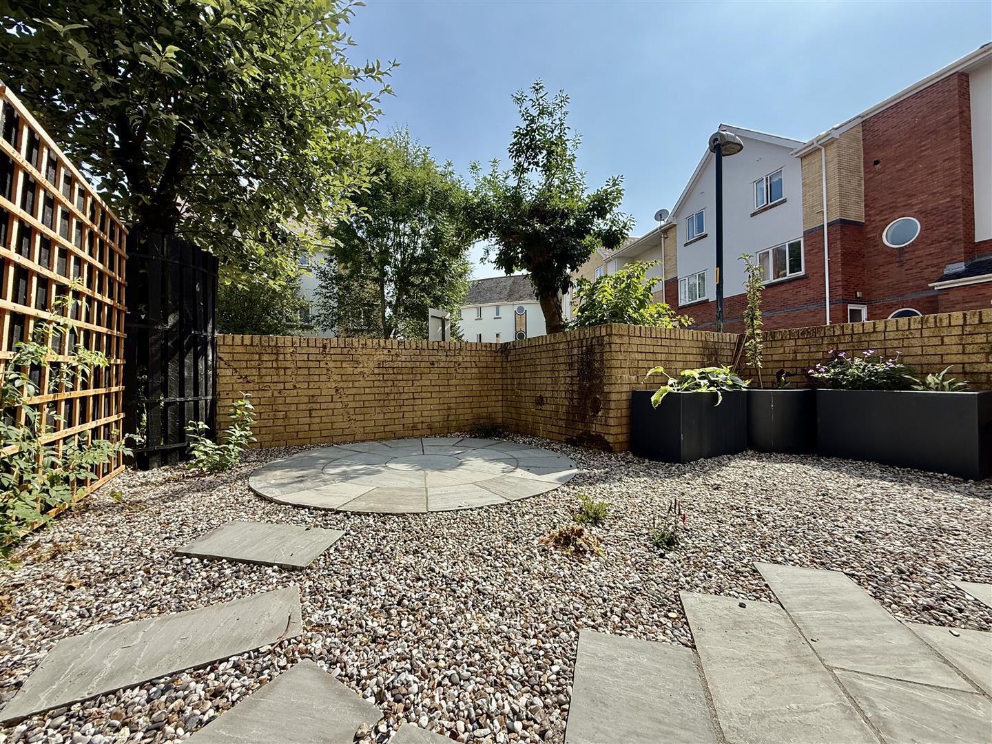 Highmoor, Marina, Swansea, SA1 1YE